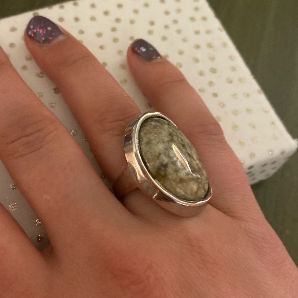🧹 Fashion Ring with Large Stone, size 6.5
